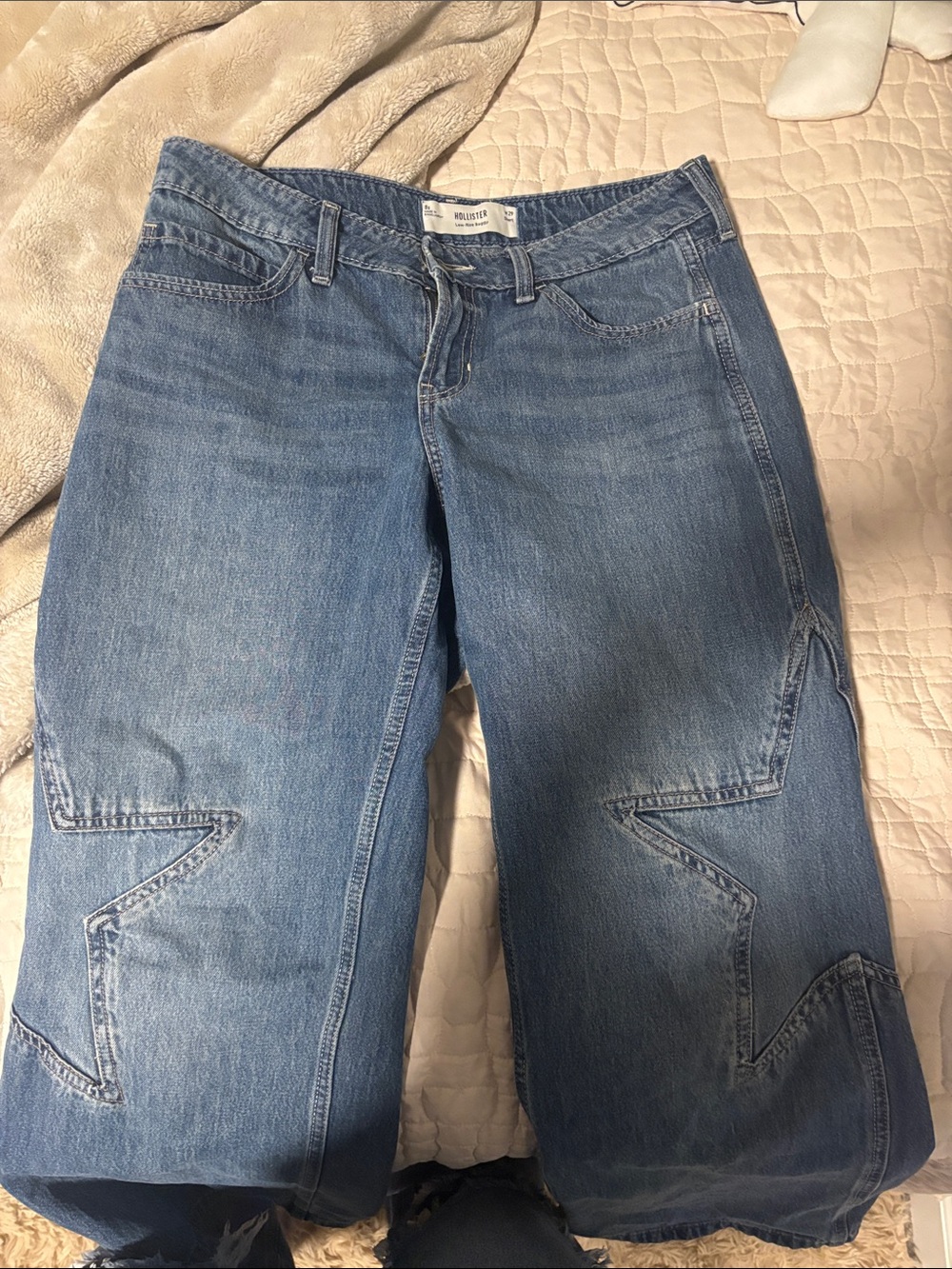Hollister Medium Blue Star-Knee Straight Jeans